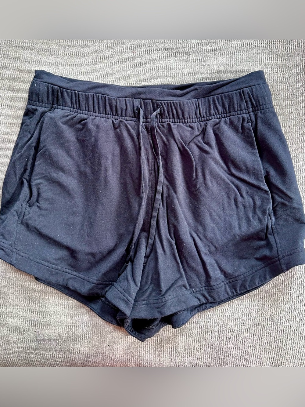 lululemon athletica Black inner glow shorts